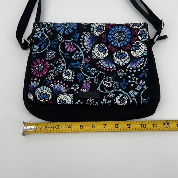 Vera Bradley NWOT Turnabout Cross Body w/ Adjustable Nylon Strap - Picture 9 of 11